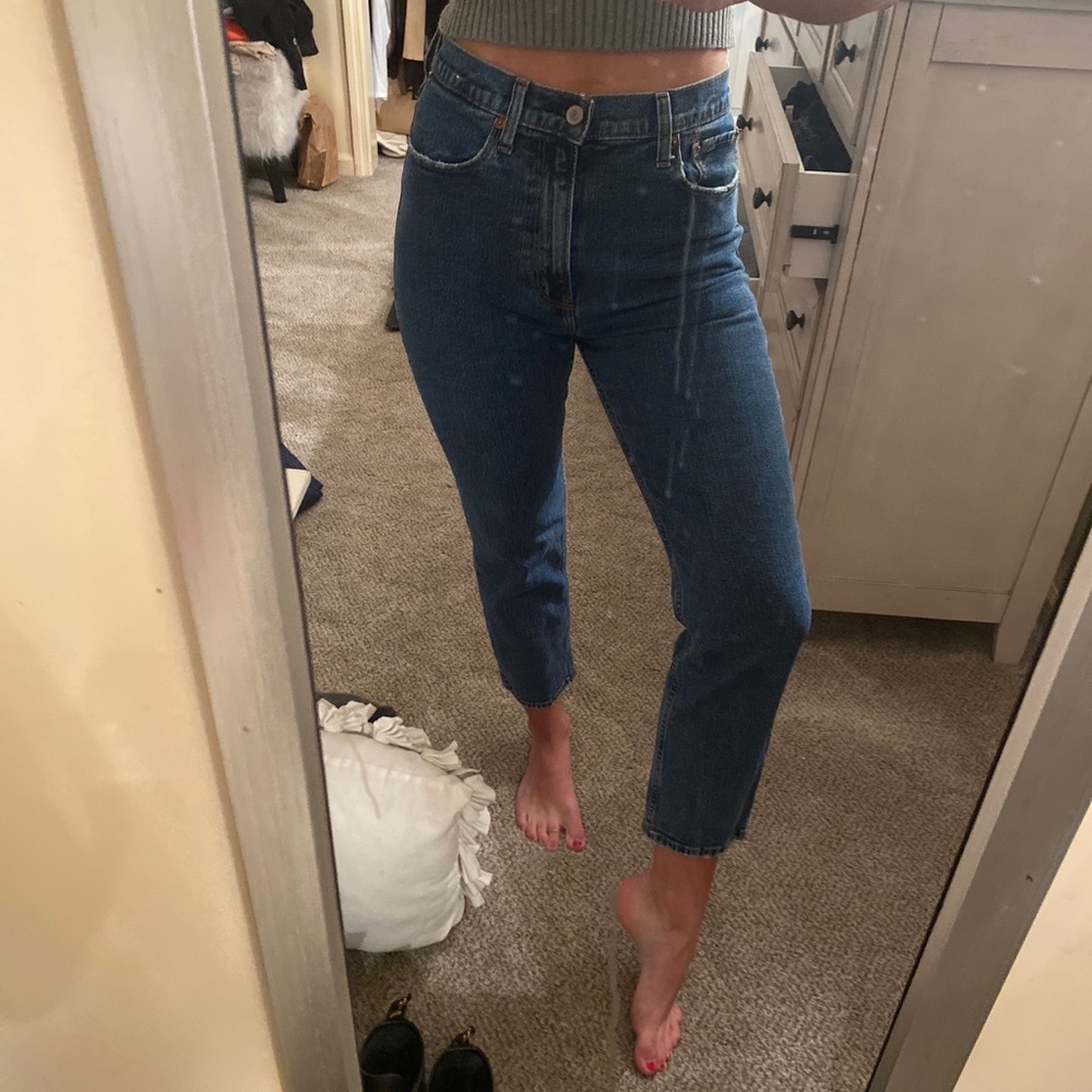 Abercrombie Straight Jeans Size 6.